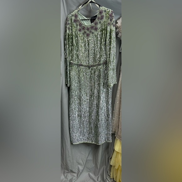 Mac Duggal 93568 NWT TEA-LENGTH DRESS WITH FLORAL BEADING - Picture 5 of 7